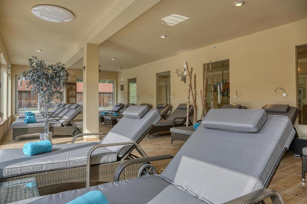 Wellnesshotel Deine Auszeit, Adults Only Achslach Ngoại thất bức ảnh