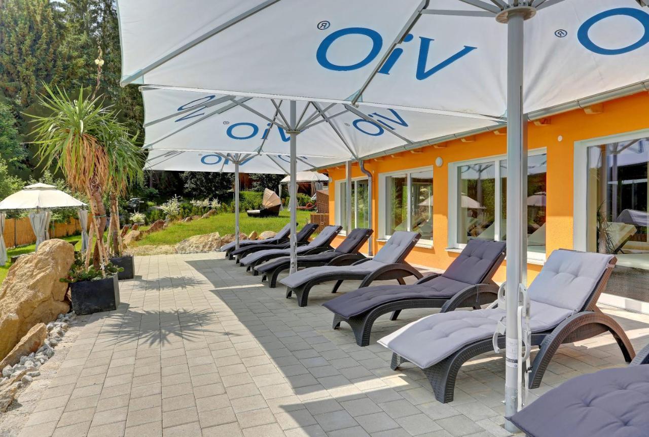 Wellnesshotel Deine Auszeit, Adults Only Achslach Ngoại thất bức ảnh